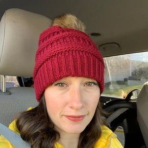 Meet your Posher, Caitlin